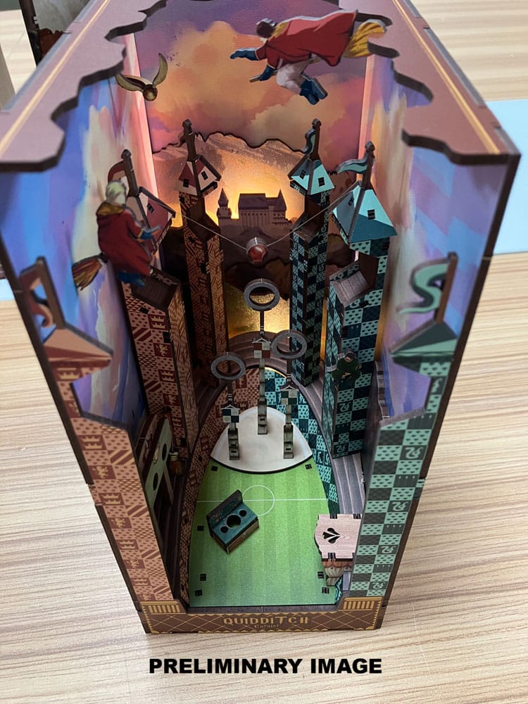 Harry Potter Maqueta Book Nook Tiny Adventures Campo de Quidditch 23 cm