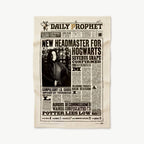 El Diario del Profeta: Nuevo director para el paño de cocina de Hogwarts. Minalima-Harry Potter